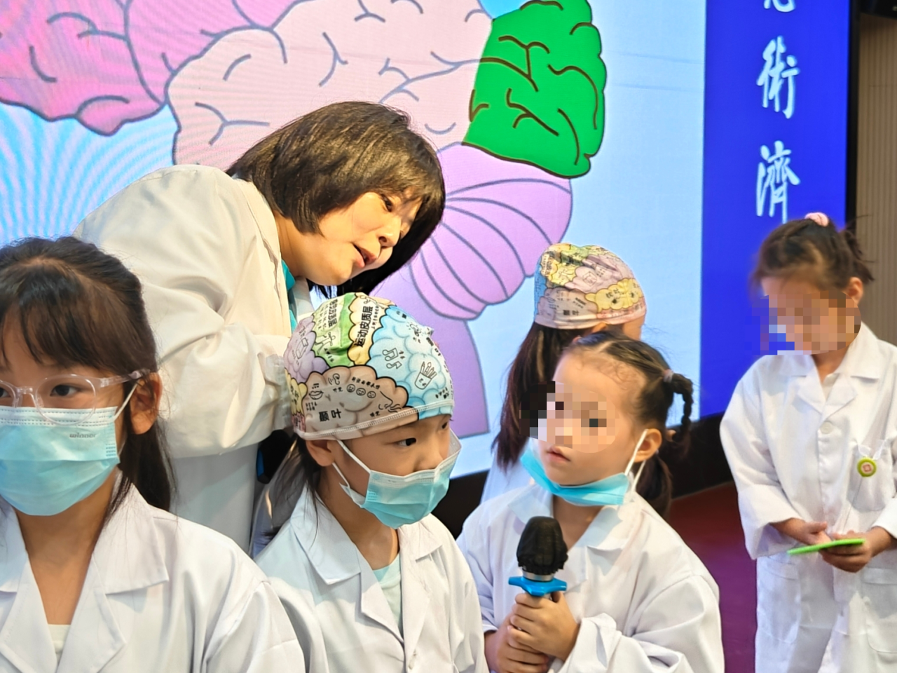 刘熹博士